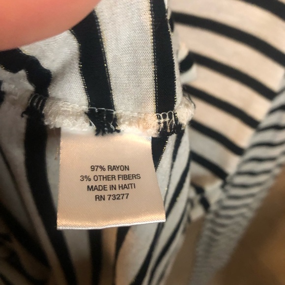 Apt 9 M Modern Essentials Crewneck Top - Picture 5 of 6